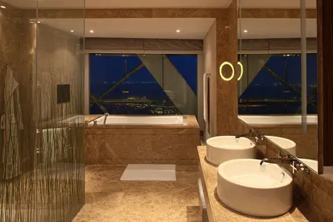 Andaz Capital Gate Abu Dhabi in Abu Dhabi — foto 17