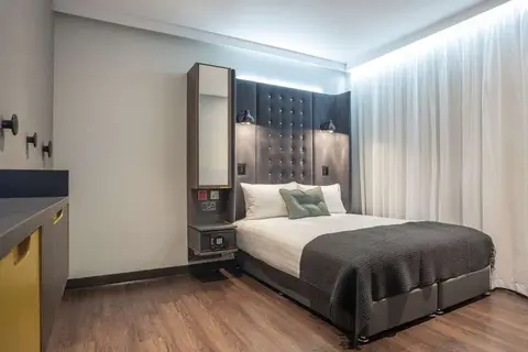 Point A Hotel Kensington Olympia in Londen, foto 3