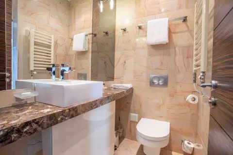 Crystal Hotel Belgrade in Belgrado, foto 9