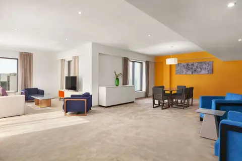 Ramada Hotel & Suites by Wyndham JBR in Hawthorn Suites by Wyndham Dubai — foto 26