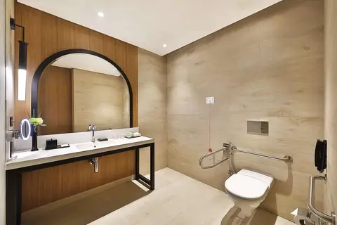 DoubleTree by Hilton Dubai - Business Bay in دبي — foto 16