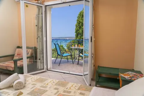 Milos Studios in Λουρδάτα — foto 13