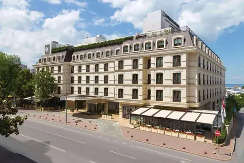 Wyndham Grand Istanbul Kalamis Marina Hotel in İstanbul