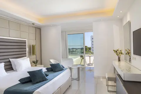 Chrysomare Beach Hotel and Resort in Ayia Napa — foto 26