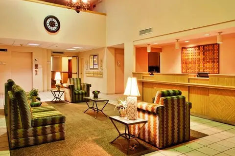 La Quinta Inn & Suites by Wyndham Ft Lauderdale Cypress Cr in Fort Lauderdale — foto 4