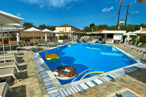 Seaside Resorts in Δημοτική Ενότητα Λευκιμμαίων — foto 17