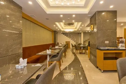 Bisetun Hotel in Fatih — foto 2