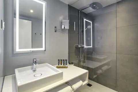 Novotel Edinburgh Centre in Edinburgh — foto 18