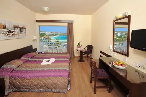 Okeanos Beach Boutique Hotel in Ayia Napa — foto 19