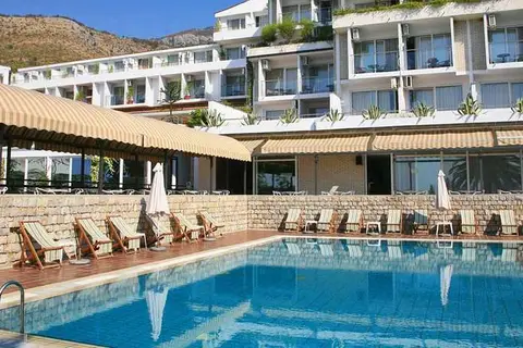 Hotel Palas in Petrovac na Moru
