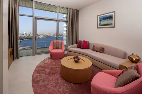 Hilton Dubai Creek Residences in Dubai — foto 8
