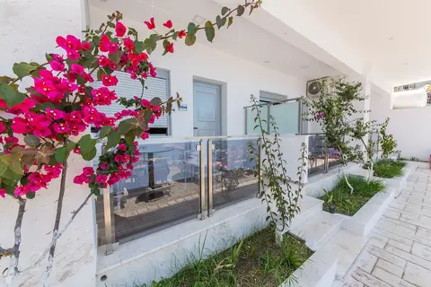 Jaroal Hotel in Saranda — foto 16