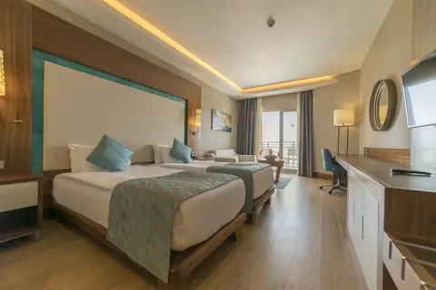 Ramada Resort by Wyndham Kusadasi in Kusadasi — foto 30
