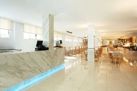 Las Arenas Affiliated by Melia in Benalmádena — foto 27
