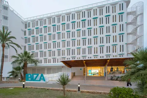 Vibra Algarb in Ibiza — foto 10
