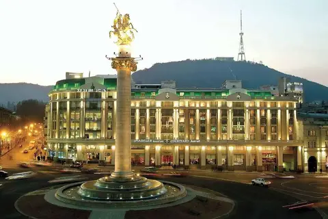 Courtyard by Marriott Tbilisi in Tbilisi — foto 10