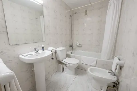 Aparthotel California in Salou — foto 21