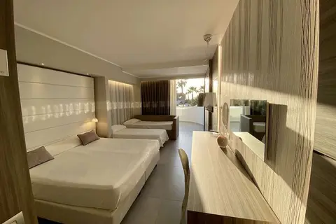 Mec Paestum in Capaccio — foto 3