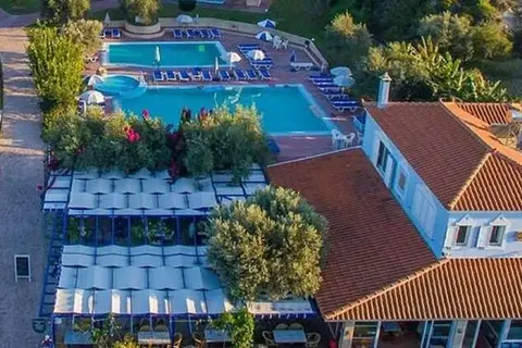 Filoxenia Hotel - Apartments in Θεολόγος — foto 3