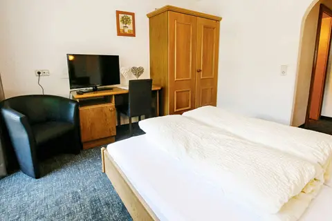 Hotel Tia Apart in Schwarzenberg — foto 15
