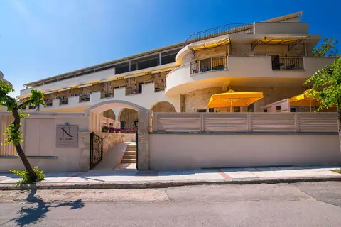 Neikos Mediterraneo Luxury Suites in Pallini Municipal Unit, foto 21