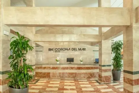 RH Corona del Mar Beach Hotel in Benidorm — foto 30