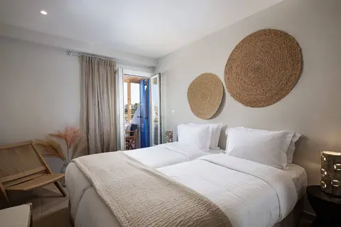The Noverian Bios Santorini Vegan Hotel in Φηρά Θήρας — foto 23