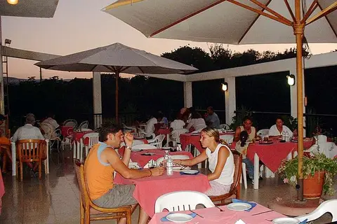 Stephanos Hotel Apartments in Πόλις Χρυσοχούς — foto 8