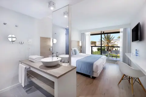 Hotel AluaSoul Ibiza - adults only in Santa Eulària des Riu, foto 7
