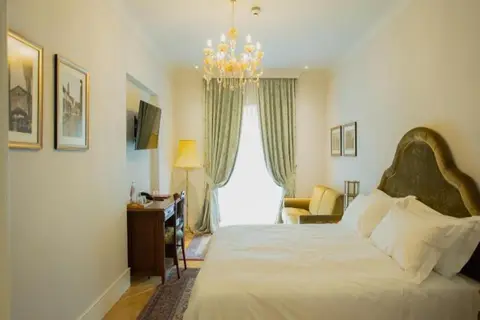 E'bel Boutique Hotel in Tirana — foto 10