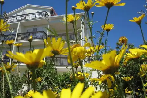 Apartments Perkovic in Kastel Stafilic — foto 3