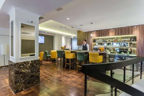 Hotel Royal Inn in Belgrado — foto 8