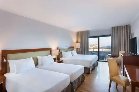 Radisson Blu Resort St. Julians in San Ġiljan — foto 4