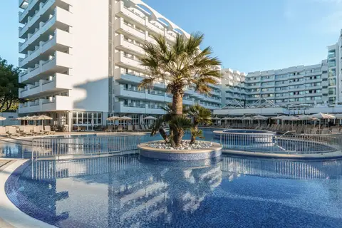 Alua Gran Camp de Mar in Barcelona — foto 6