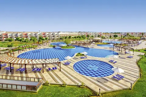 Sunrise Crystal Bay Resort in Hurghada