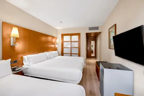 B&B HOTEL Zaragoza Los Enlaces Estación in Zaragoza — foto 22