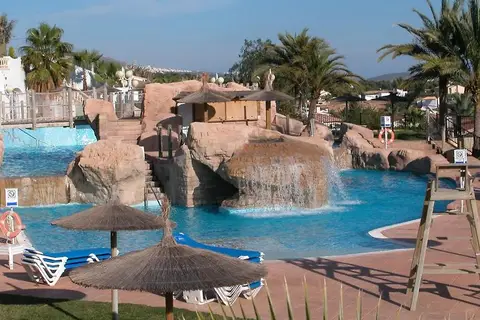 AR Imperial Park SPA Resort in La Línea de la Concepción — foto 21