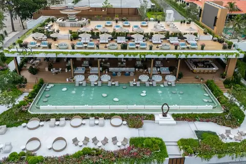 Melia Pattaya Hotel in U Jomtien Pattaya beach hotel