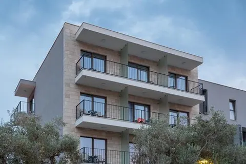 Eleven in Petrovac na Moru — foto 4