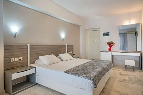 Apollo Hotel in Dramia — foto 3