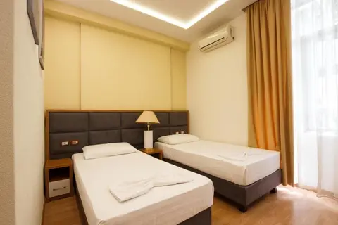 Hotel Cajupi in Gjirokastra — foto 19