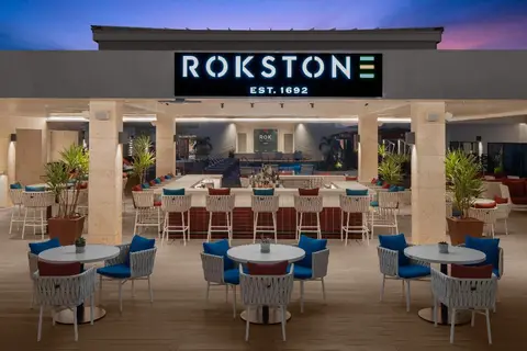 Rok Hotel Kingston Tapestry Collection By Hilton in Kingston — foto 12