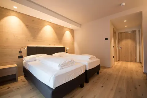 Hotel Monroc in Commezzadura — foto 2
