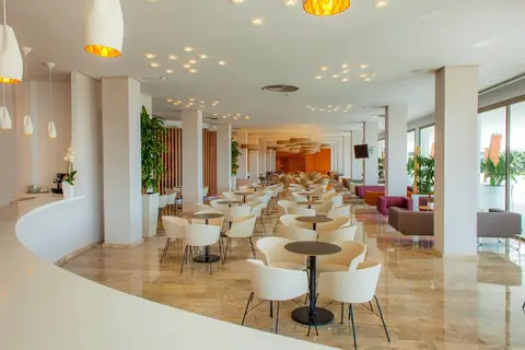 RH Bayren Hotel & Spa in Benlloc — foto 22