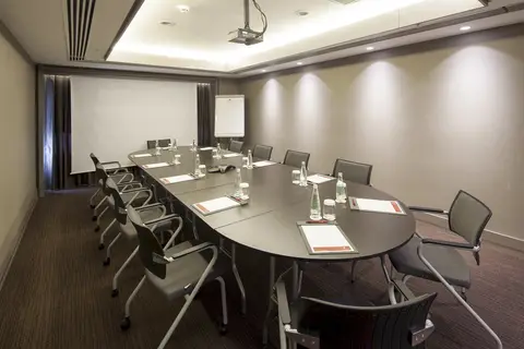 Ramada Hotel & Suites by Wyndham Izmir Kemalpasa in Konak, foto 7