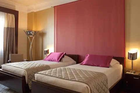 Hotel Britania Art Deco in Almada — foto 8