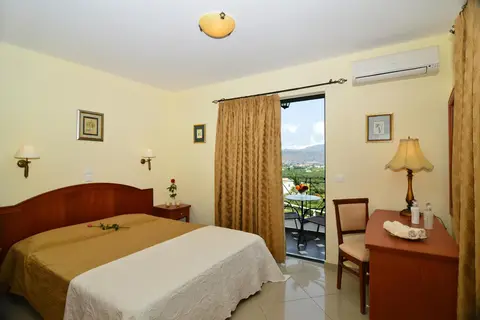 Antilia Apartments in Tavronitis — foto 11