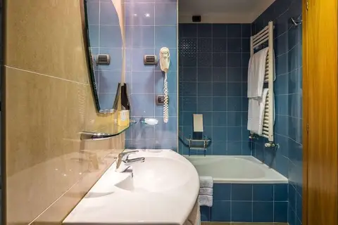 BV Grand Hotel Assisi in Assisi — foto 18
