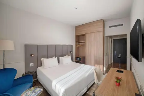 Hotel NH Napoli Panorama in Napels — foto 17