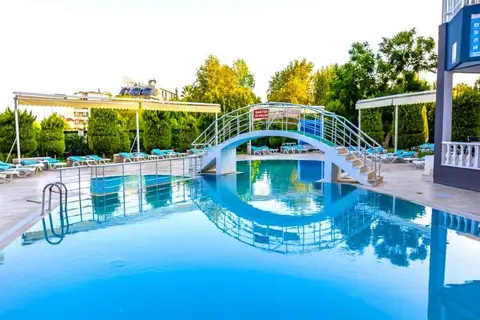 Green Gold Hotel in Kuşadası — foto 15